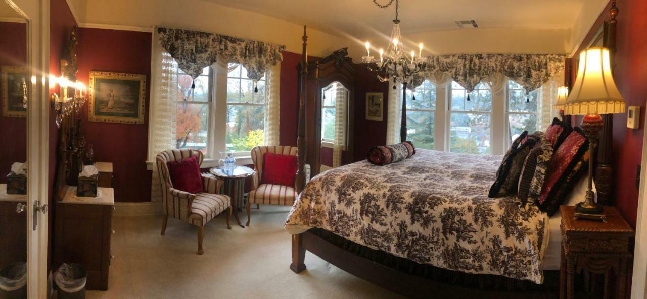 The Inn On Knowles Hill Bed & Breakfast Hotel โซโนรา ภายนอก รูปภาพ